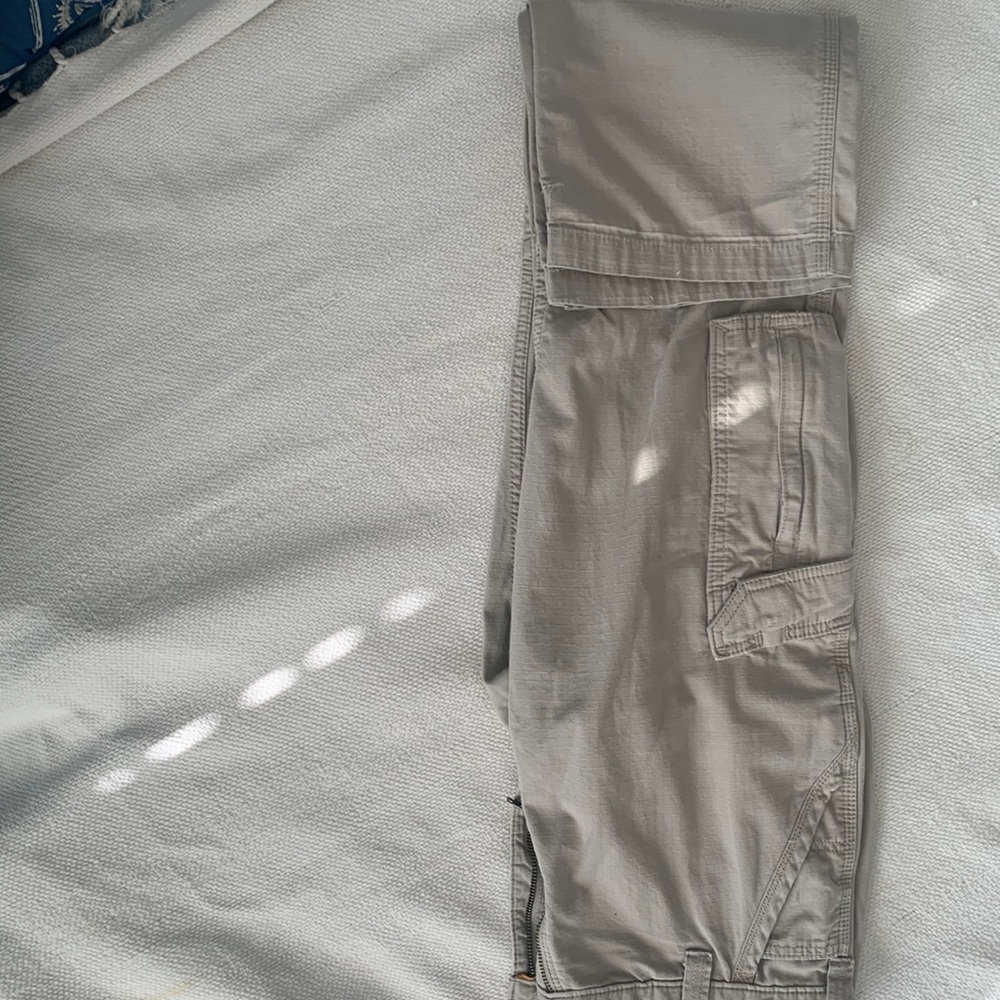Great work pants or for outdoor activities.
